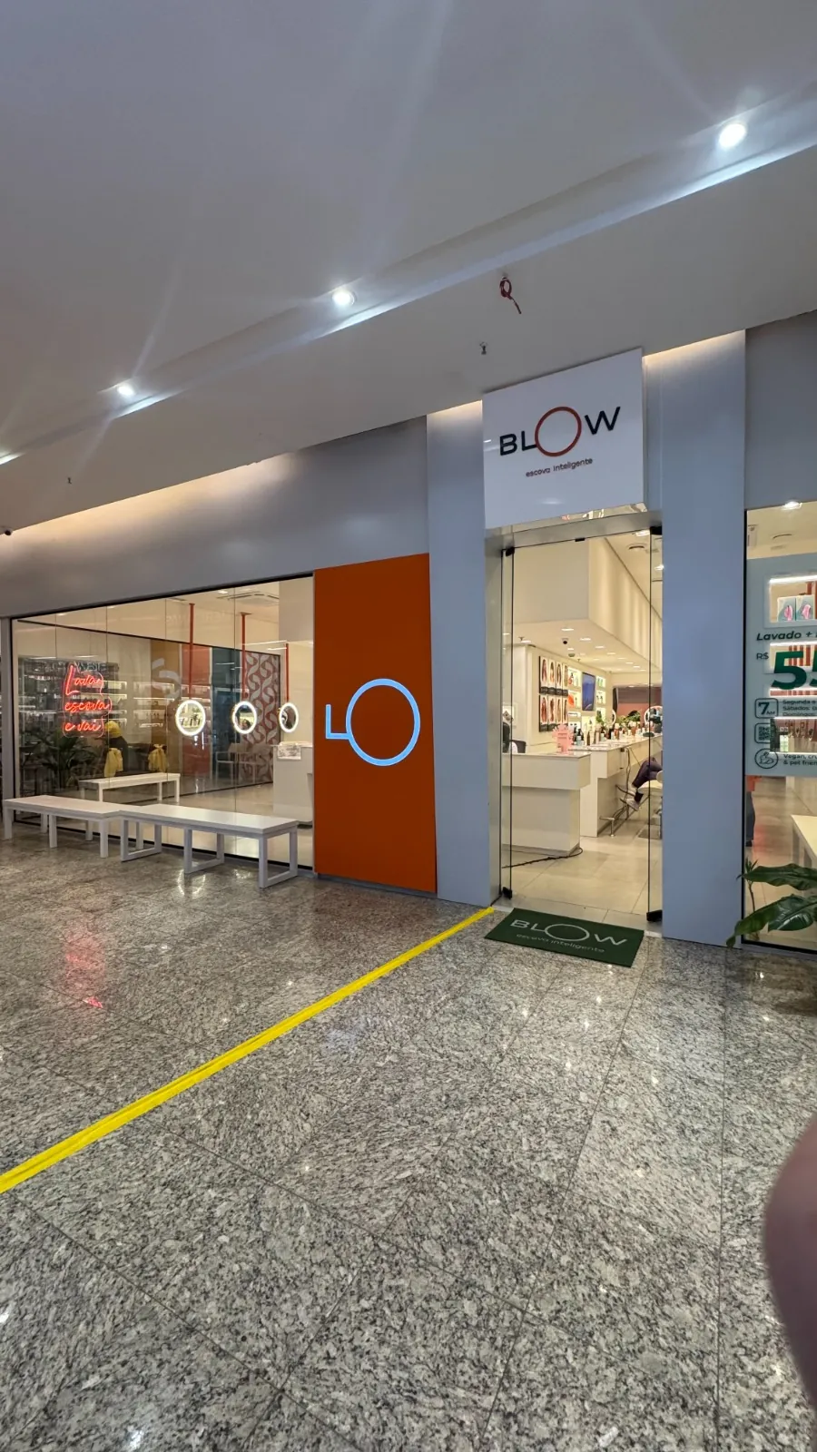 Reforma comercial executada pela Moving Creative